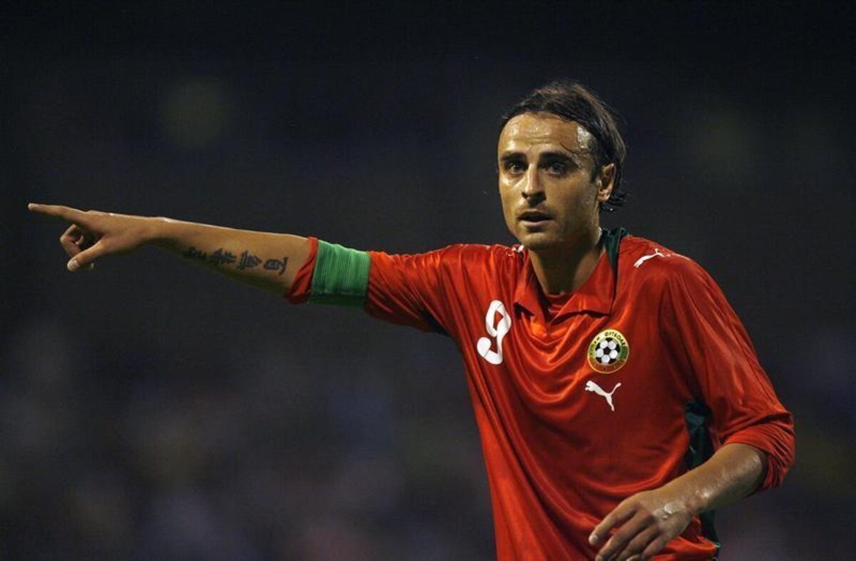 Bi kich bong da Bulgaria hinh anh