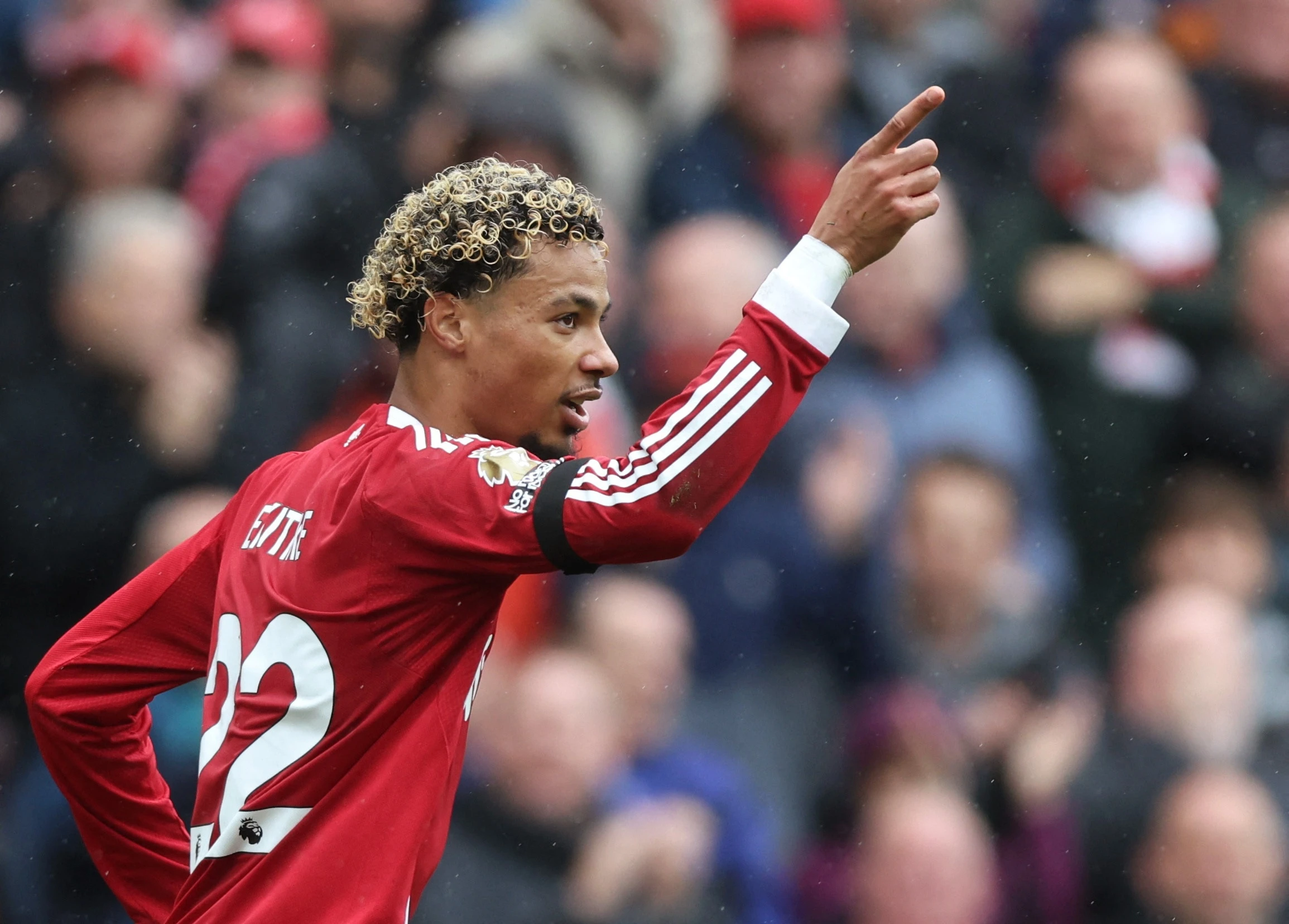 Ekitike viet lai cong thuc chien thang cua Liverpool hinh anh