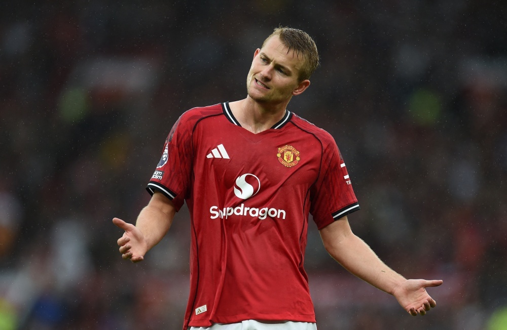 De Ligt hoa ‘quai vat phong ngu’ truoc Chelsea hinh anh