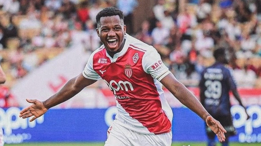 Dieu gi da giup Fati hoi sinh o Monaco? hinh anh