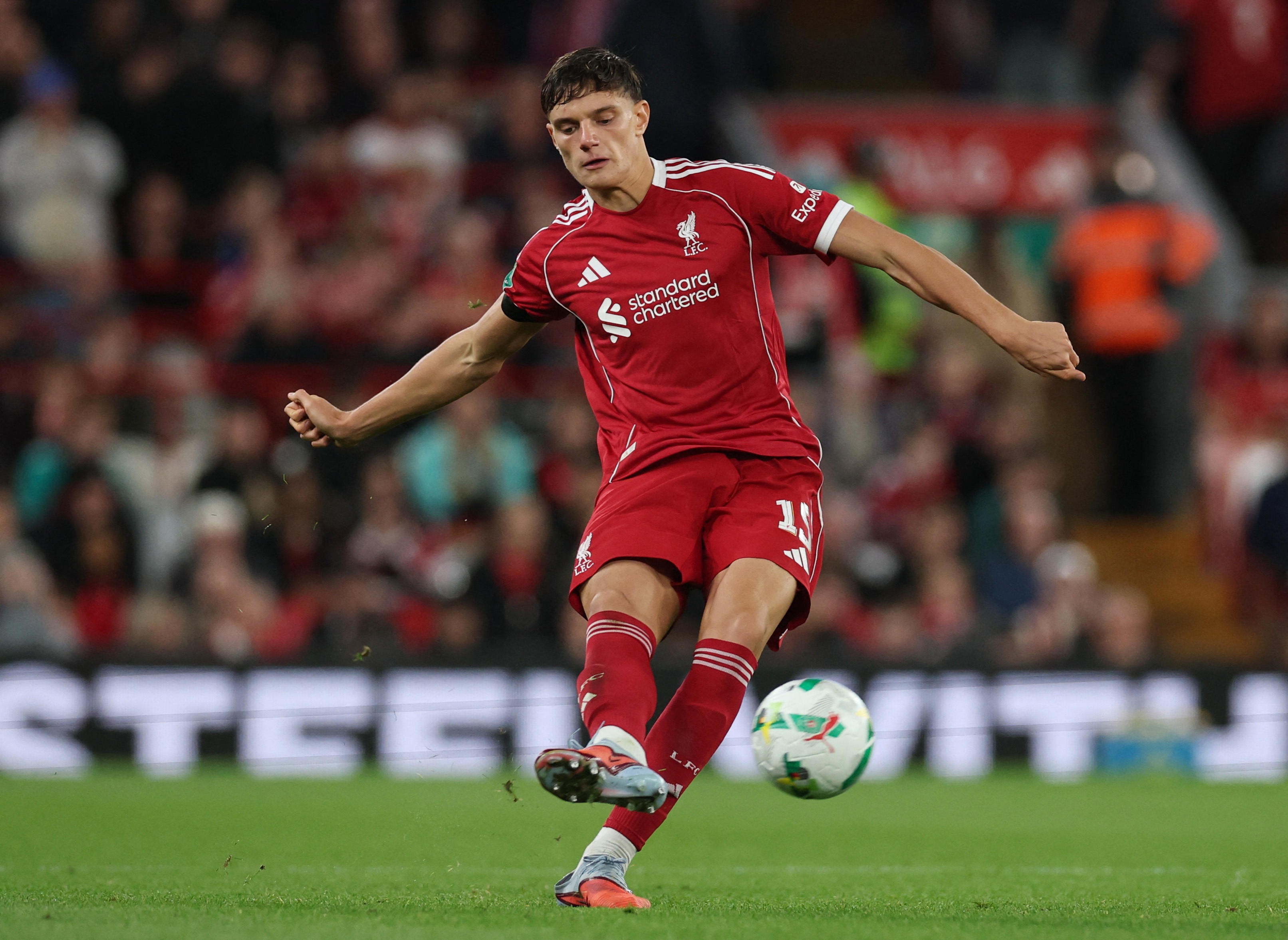 Liverpool nhan cu soc lon hinh anh