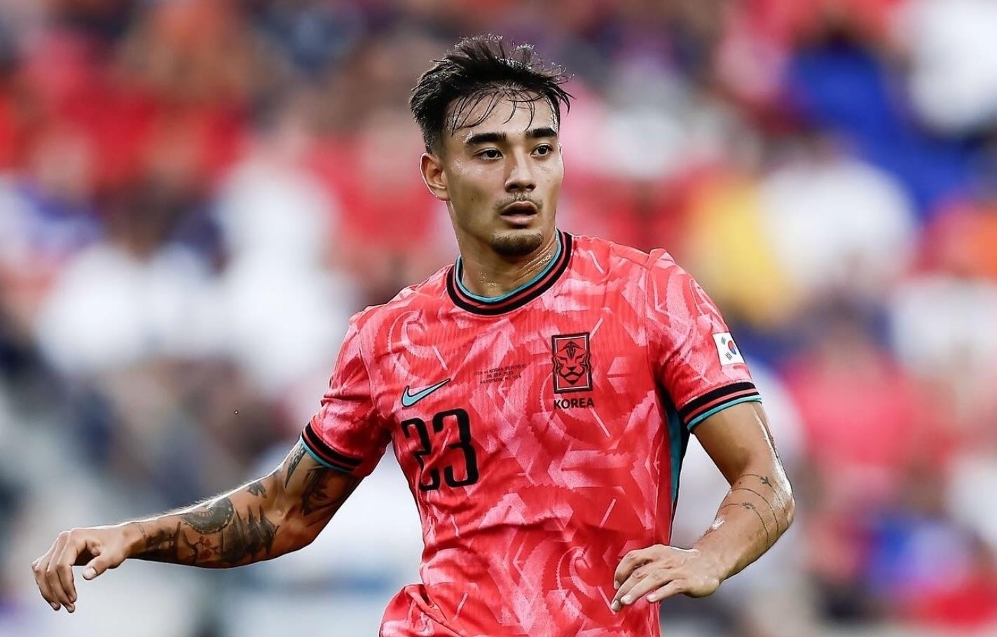 Truyen thong ngoai da sai ve cau thu lai Han Quoc hinh anh