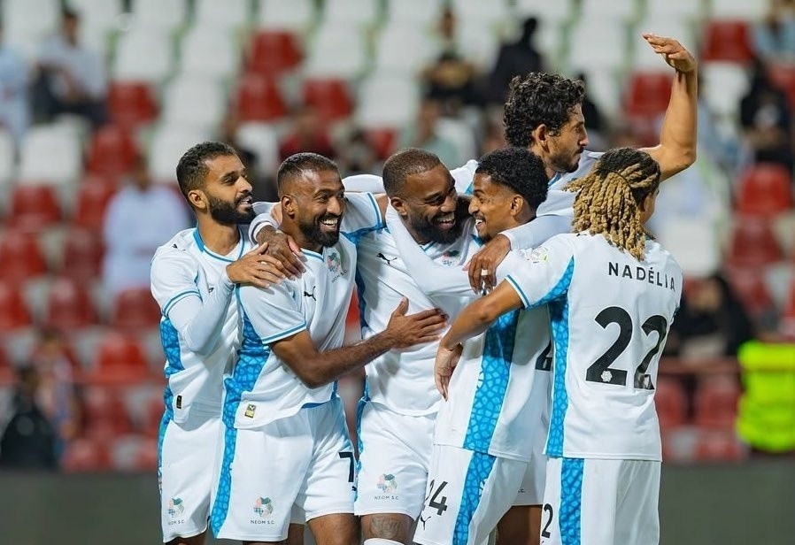 Doi nha giau Saudi Arabia bo tien thue CDV hinh anh