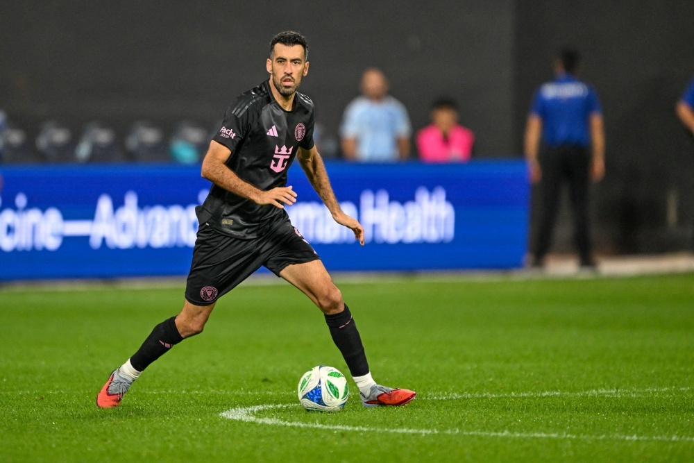 Busquets anh 1