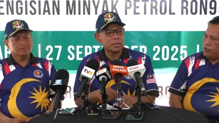 Malaysia dap tra nghi ngo nhap tich hinh anh