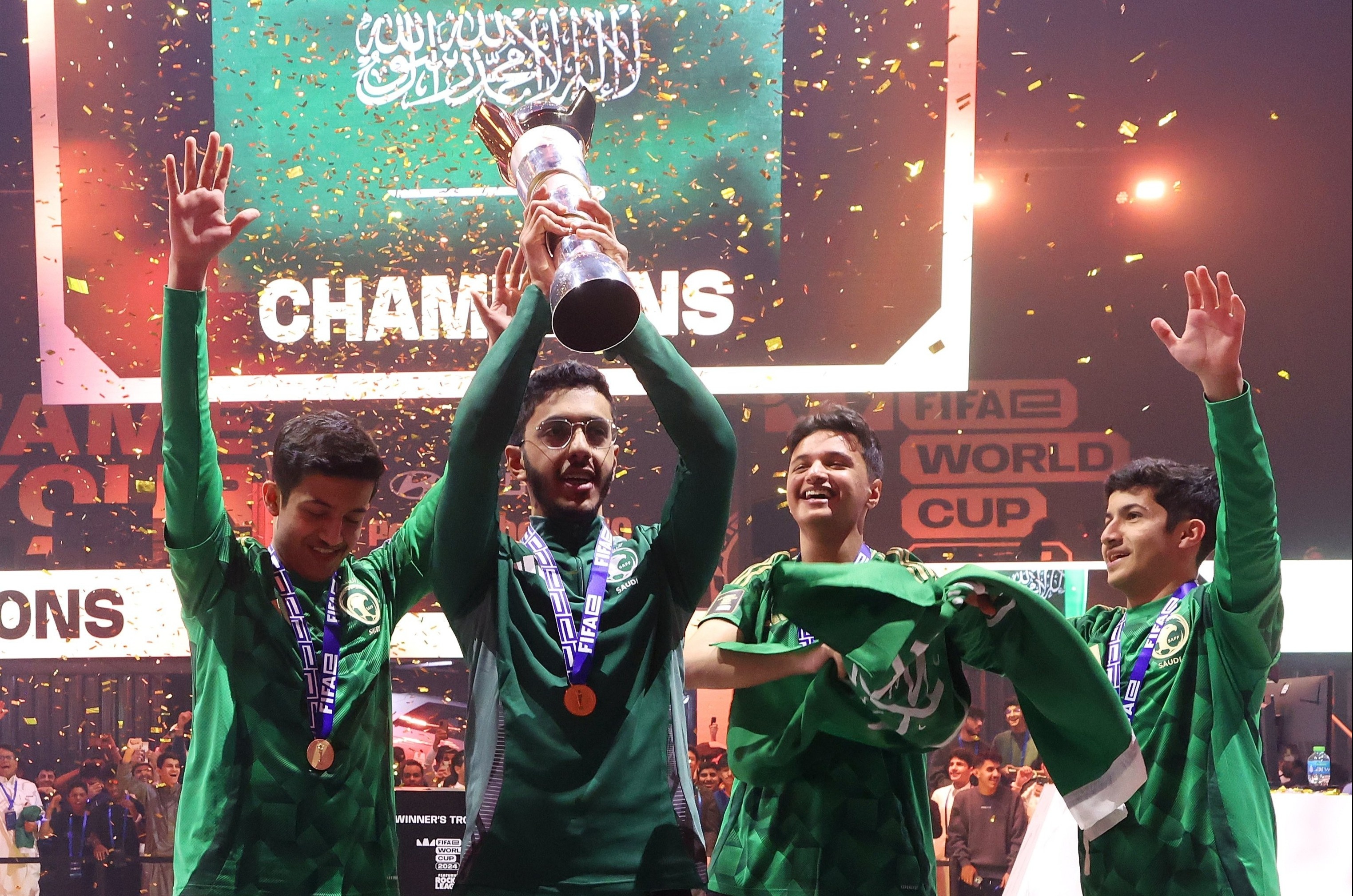 FIFA khoi dong le hoi bong da ky thuat so toan cau hinh anh