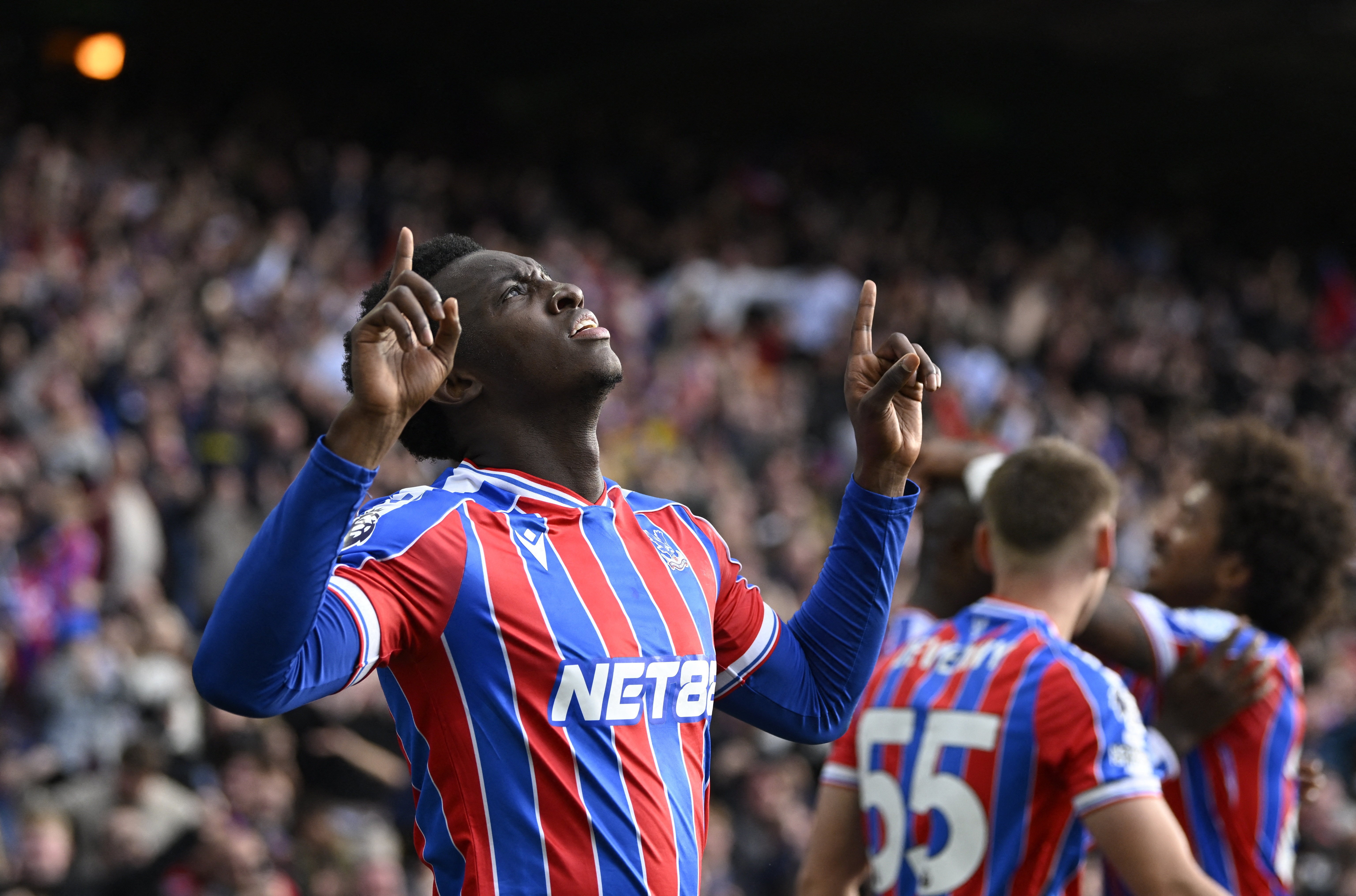 Crystal Palace khien ca nuoc Anh choang vang hinh anh