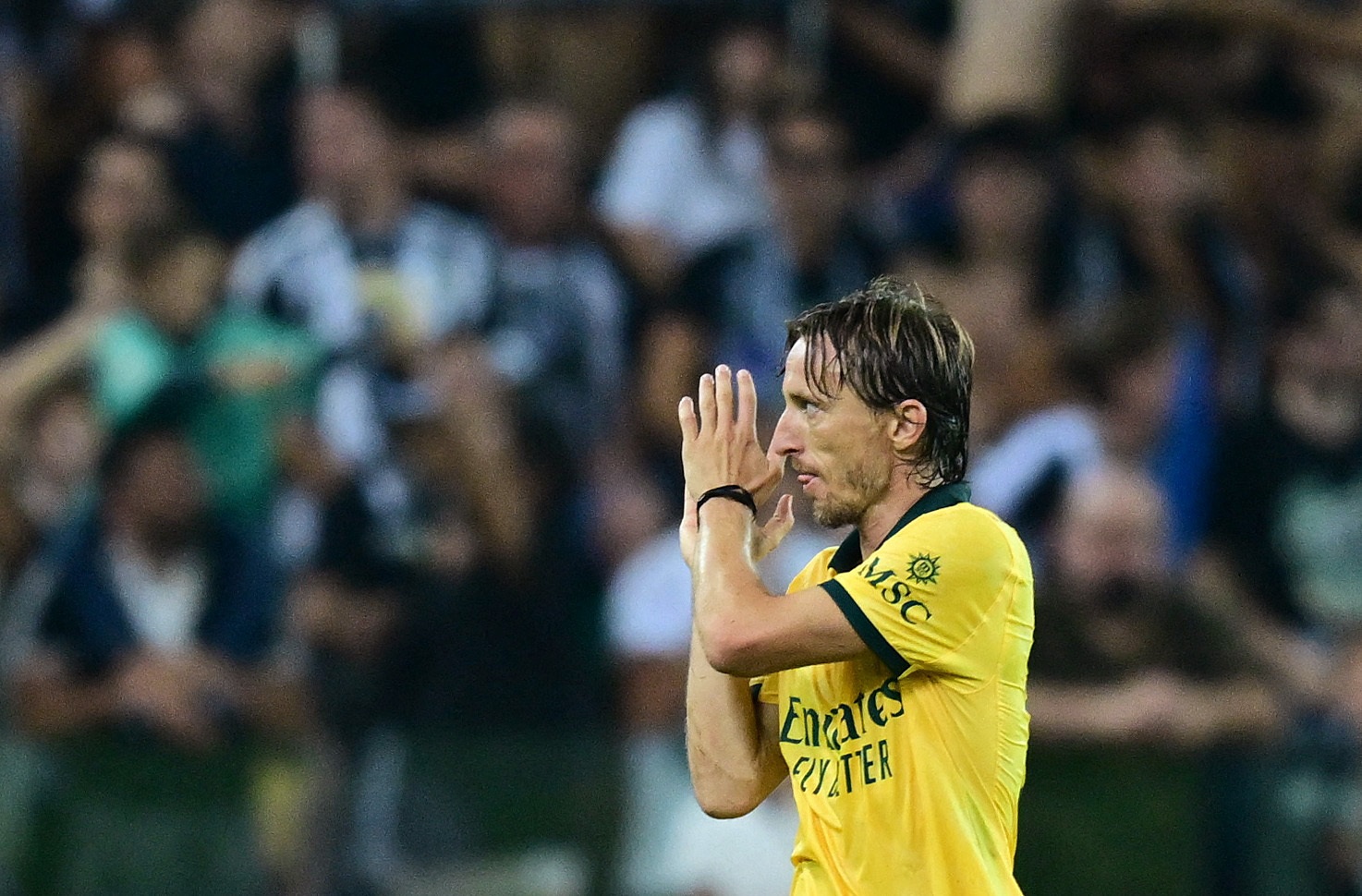 O tuoi 40, Modric van lam thay doi ca Milan hinh anh