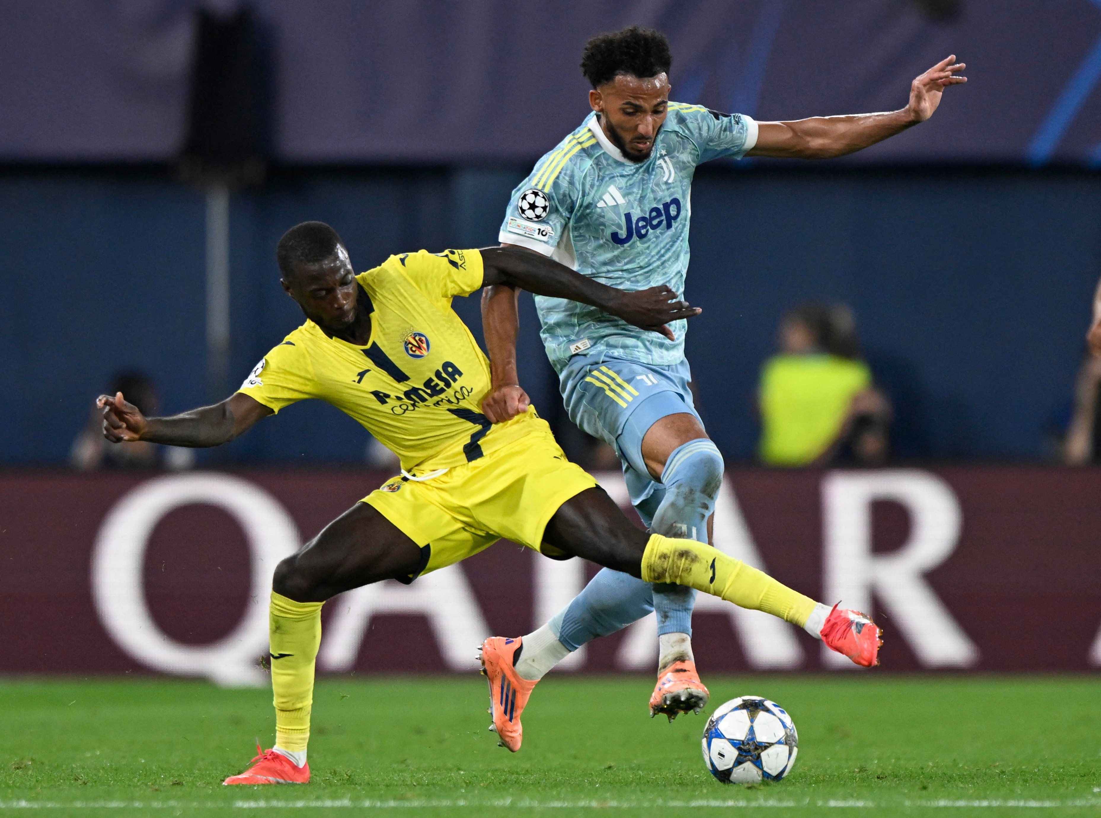 Con ai nho Nicolas Pepe? hinh anh