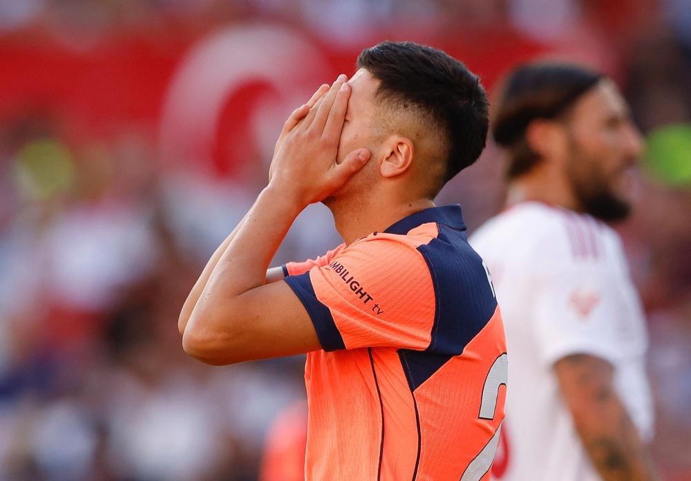 Ao tuong cua Barca tan vo hinh anh