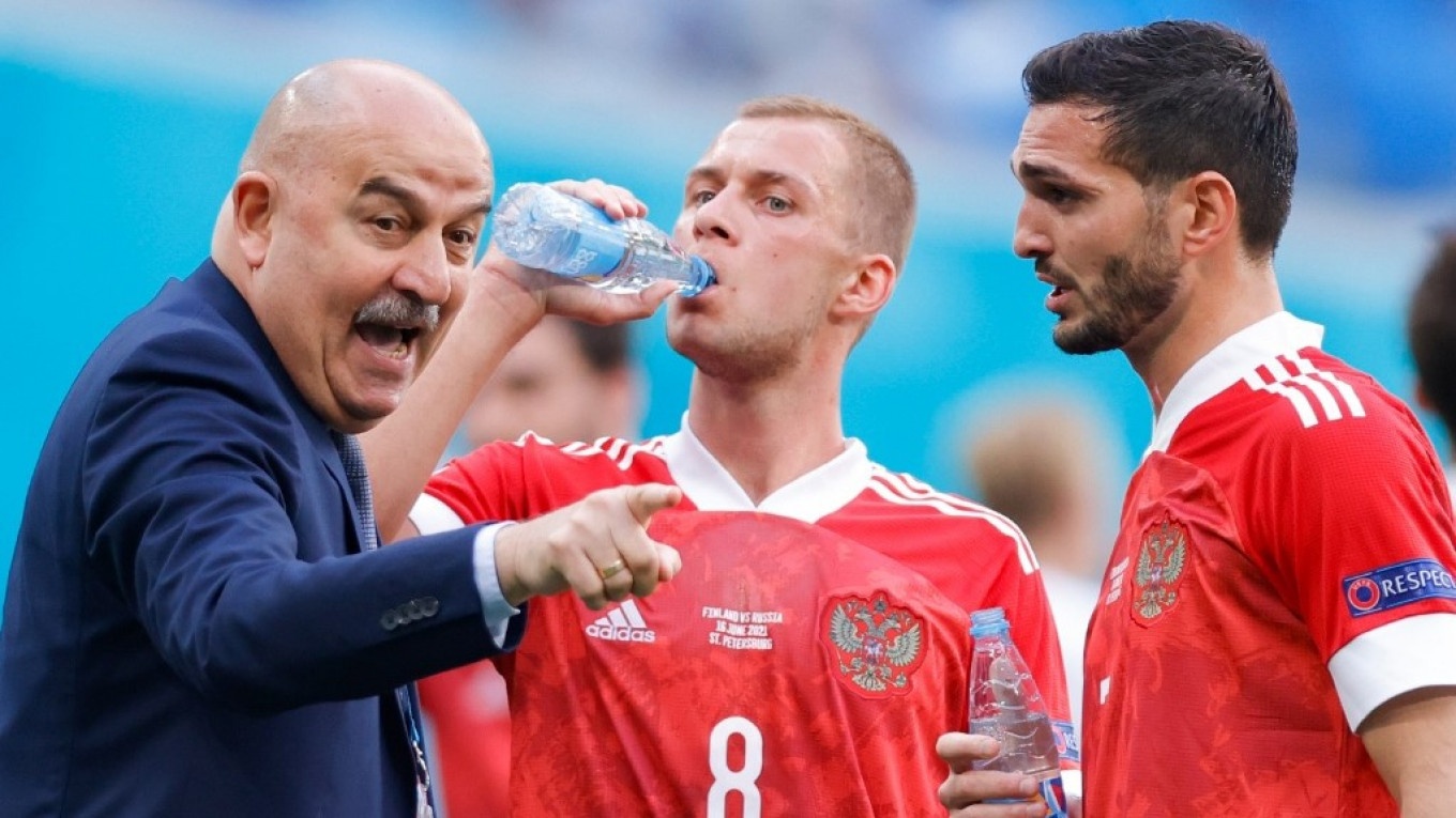 Bat ngo voi tuyen Nga hinh anh