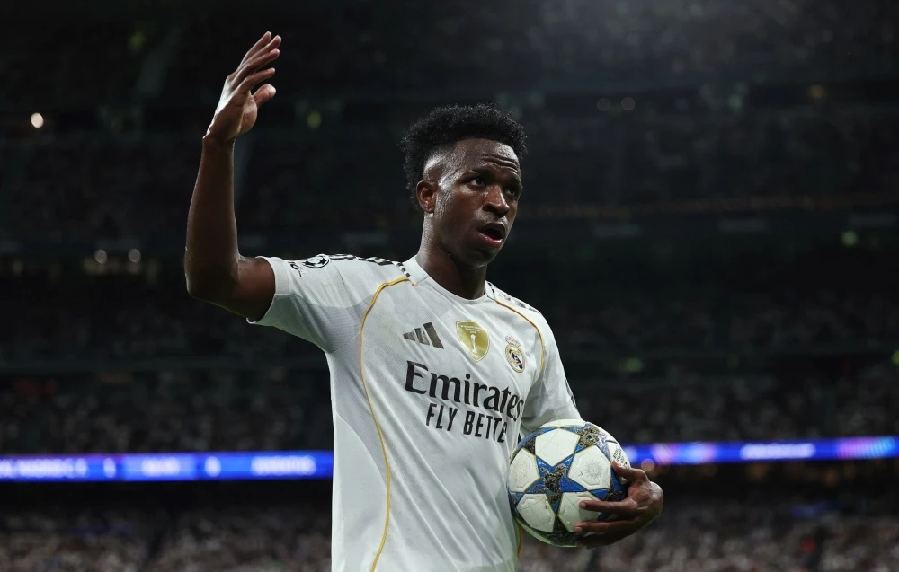 Vinicius giua con song doi thay o Real Madrid hinh anh
