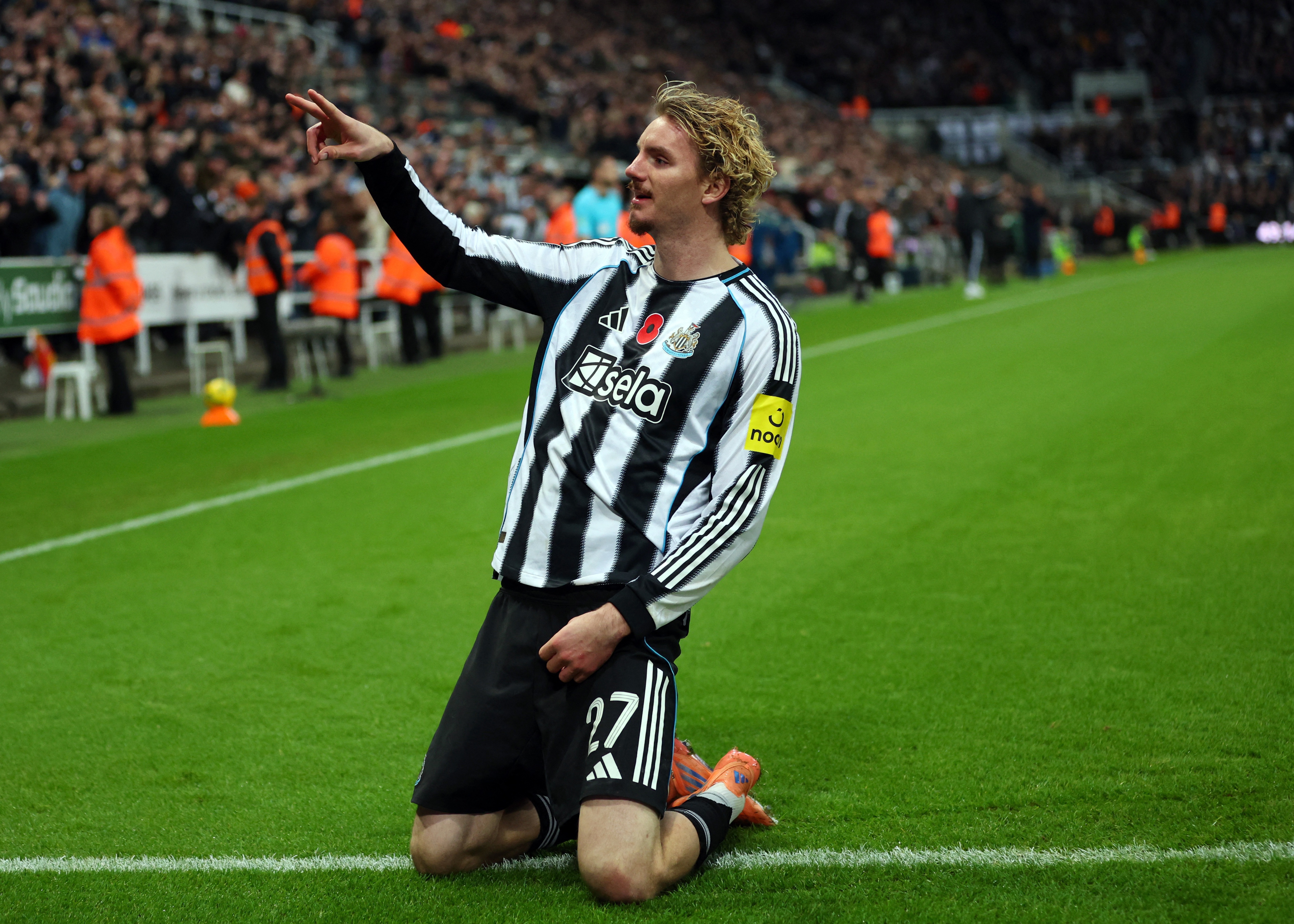 Nick Woltemade anh 1