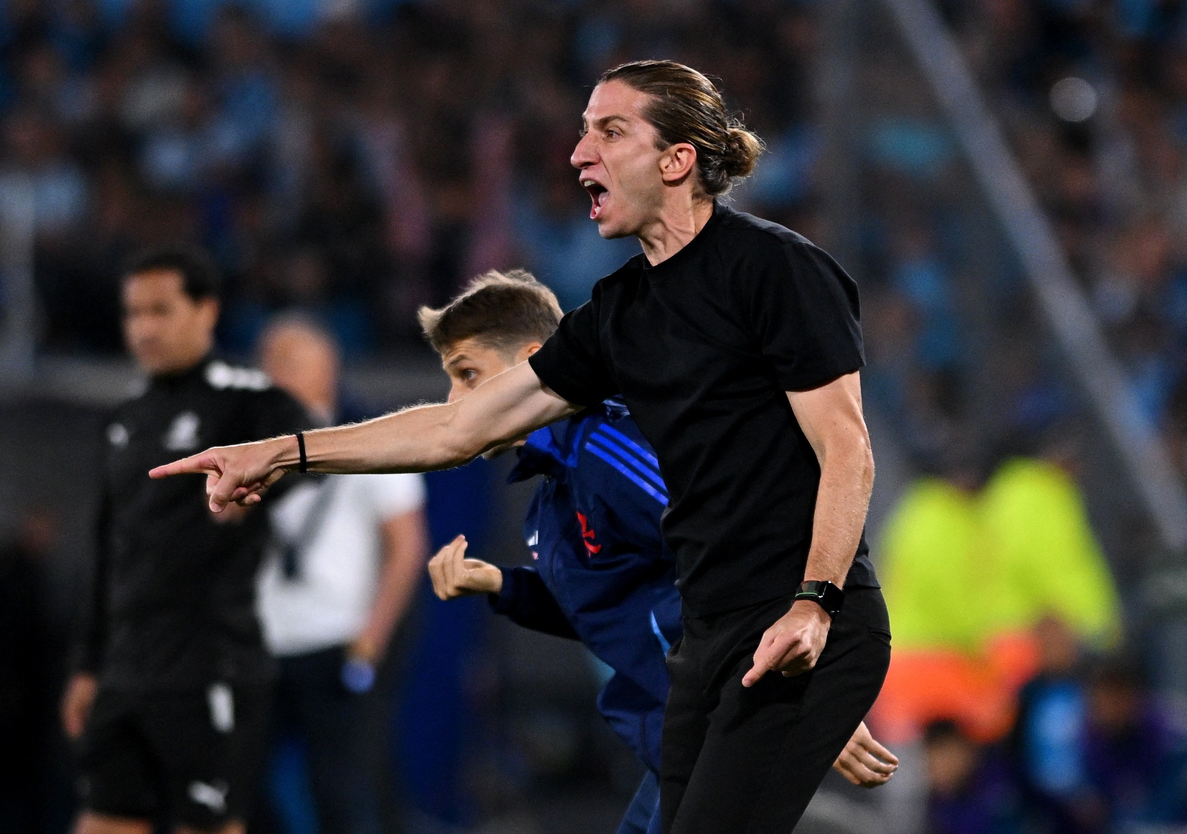 Mot buoc nua de Filipe Luis di vao lich su hinh anh