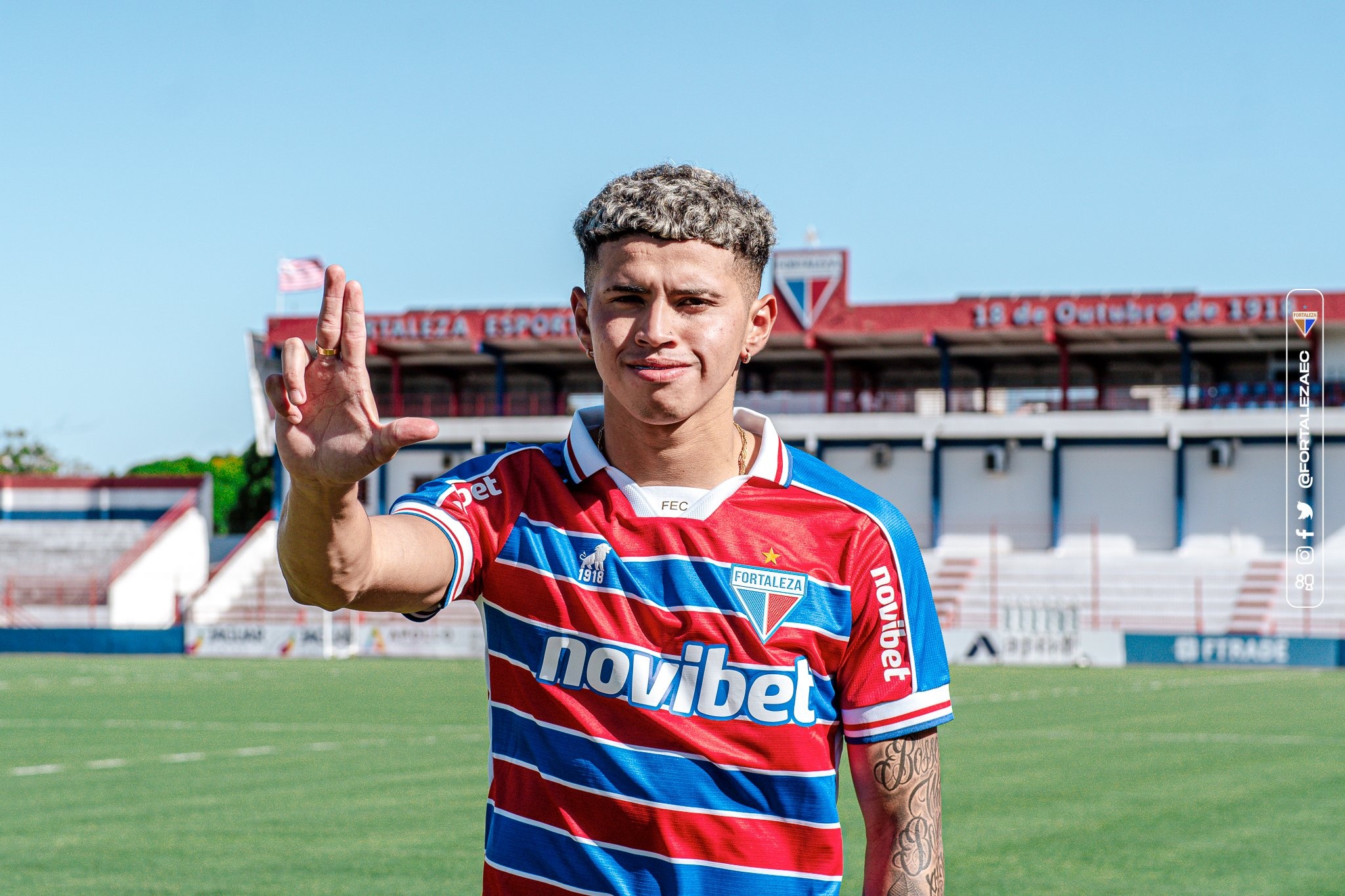 17 phut va ban an dinh menh cua cau thu nhap tich Malaysia hinh anh