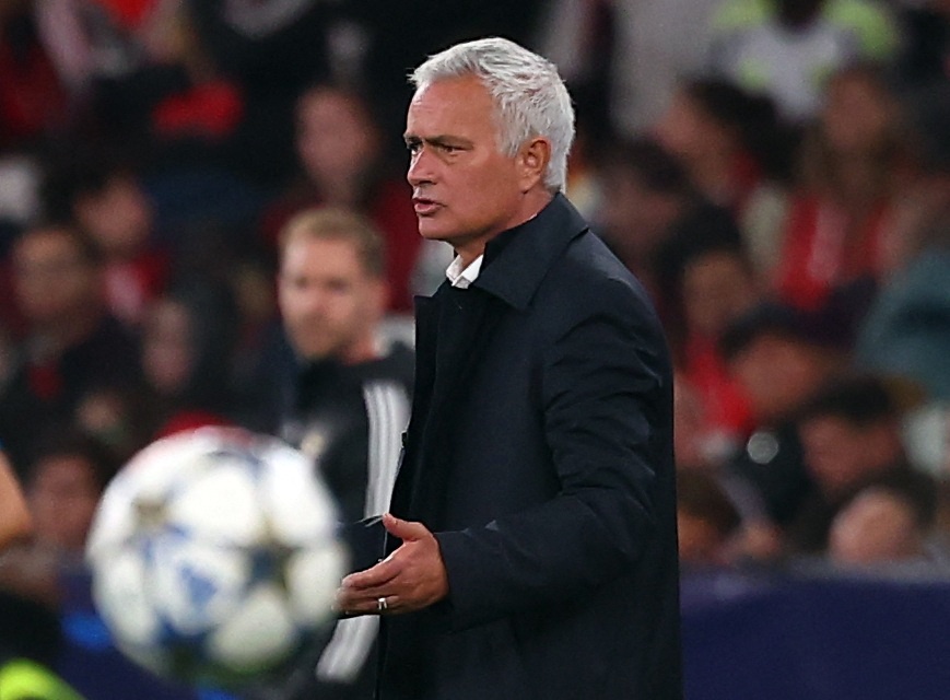 Kich ban khien Mourinho bi sa thai hinh anh