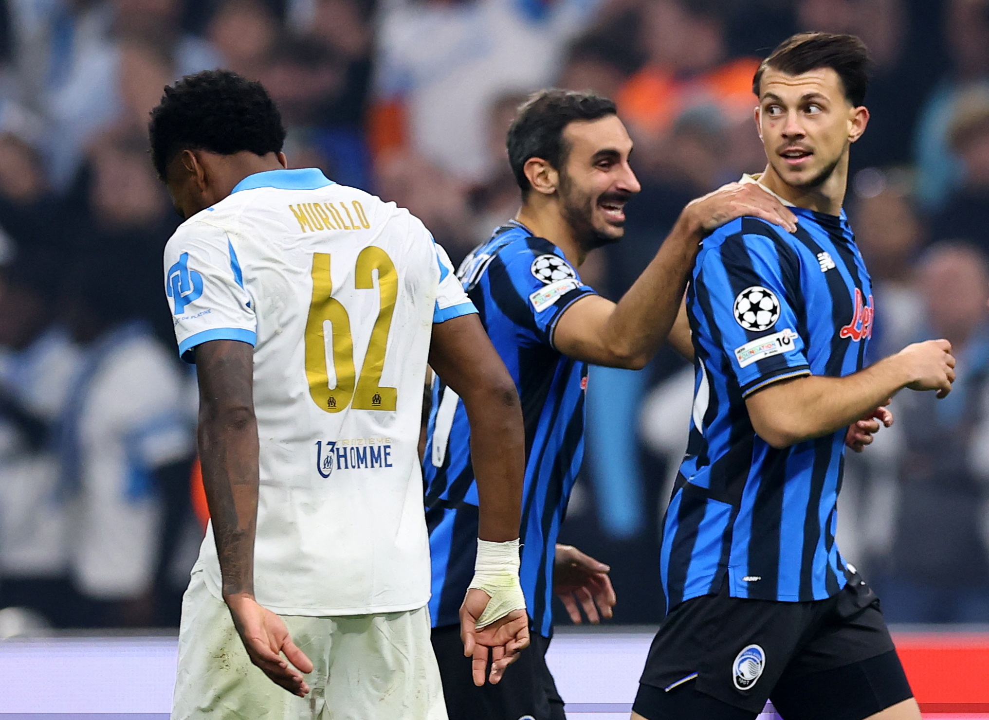 Greenwood va dong doi guc nga boi ban thua phut 90+2 hinh anh