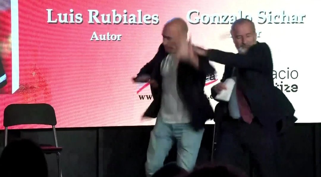 Cuu chu tich LDBD Tay Ban Nha bi chu ruot nem trung hinh anh