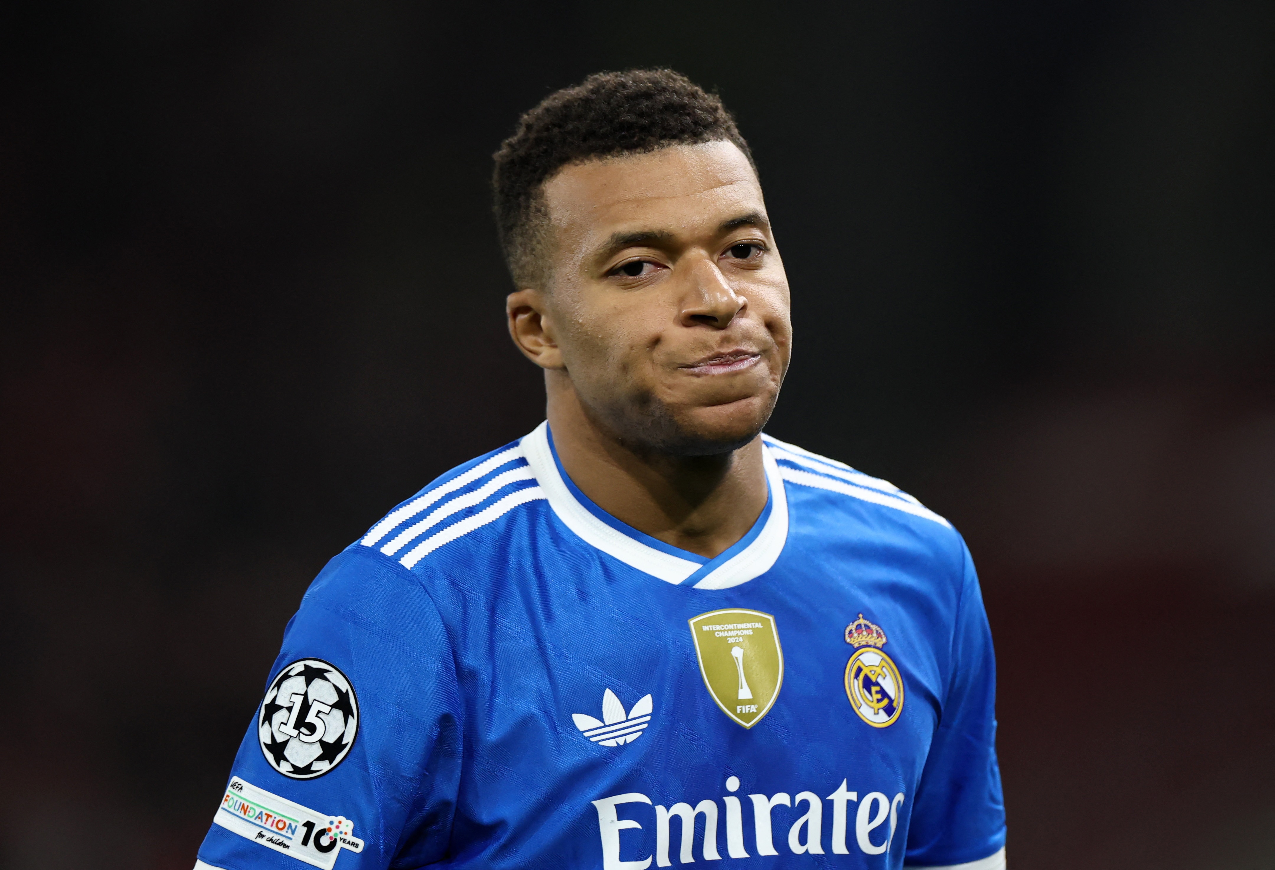 Mbappe qua dang so hinh anh