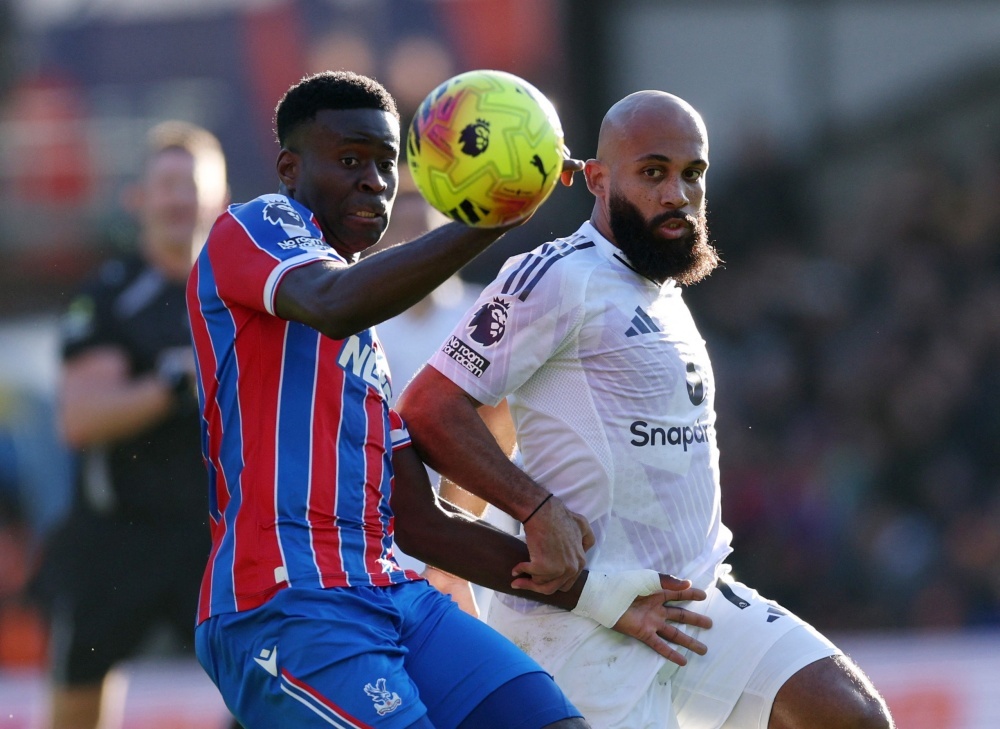 MU vay bai, lay diem hinh anh