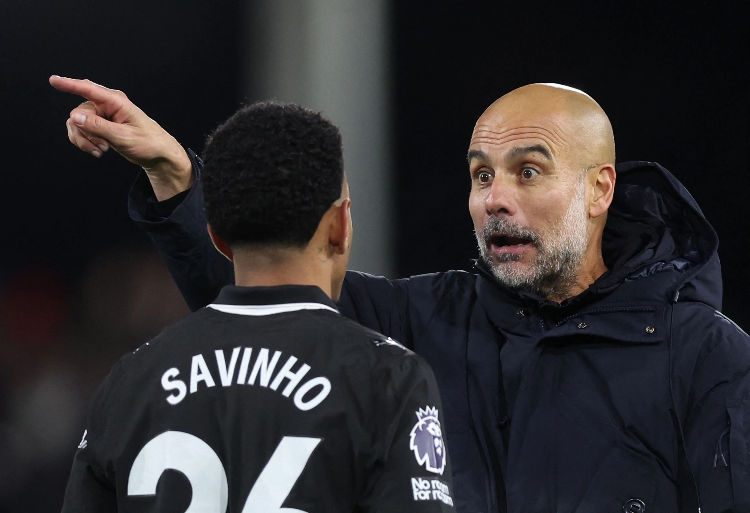 Man City dua voi lua hinh anh