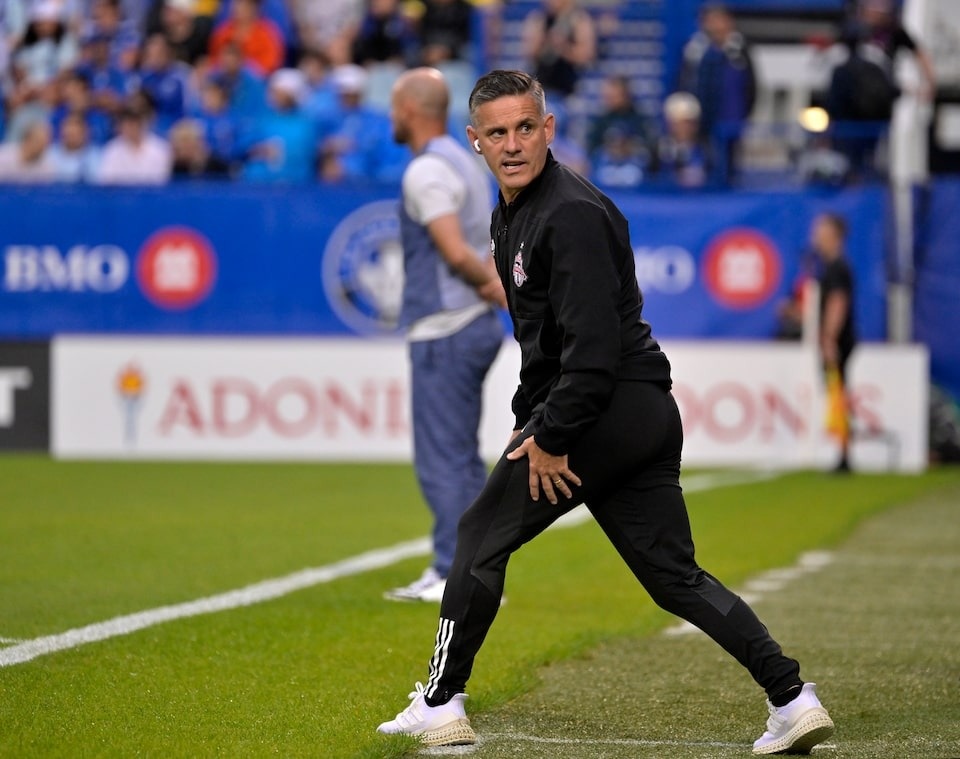 Tan HLV Indonesia nhan luong gap doi Kim Sang-sik hinh anh