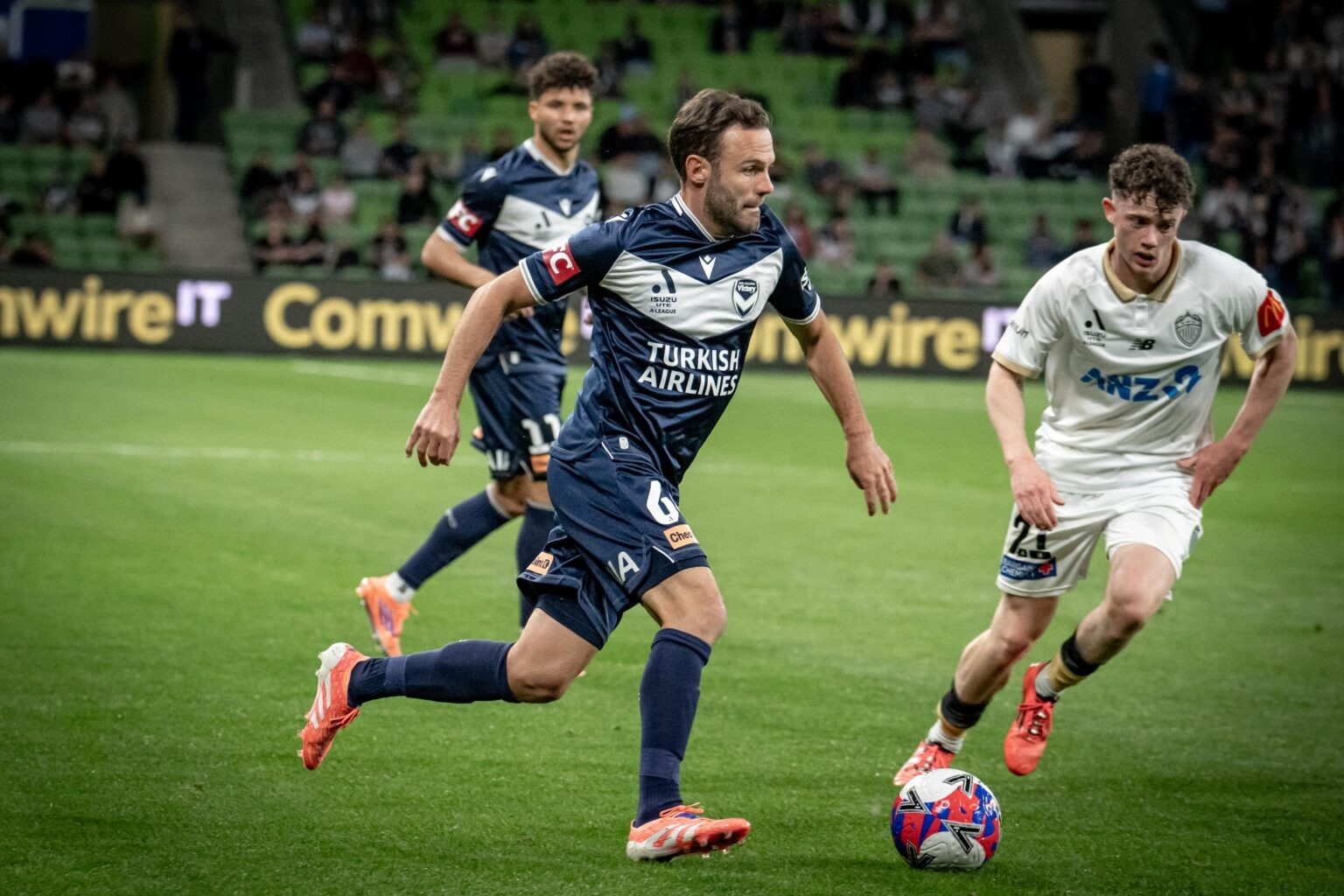 Juan Mata toa sang tai Australia hinh anh