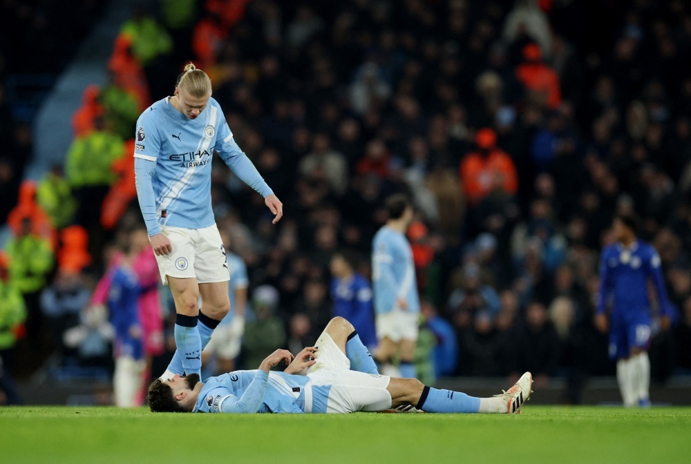 Gvardiol gay chan hinh anh