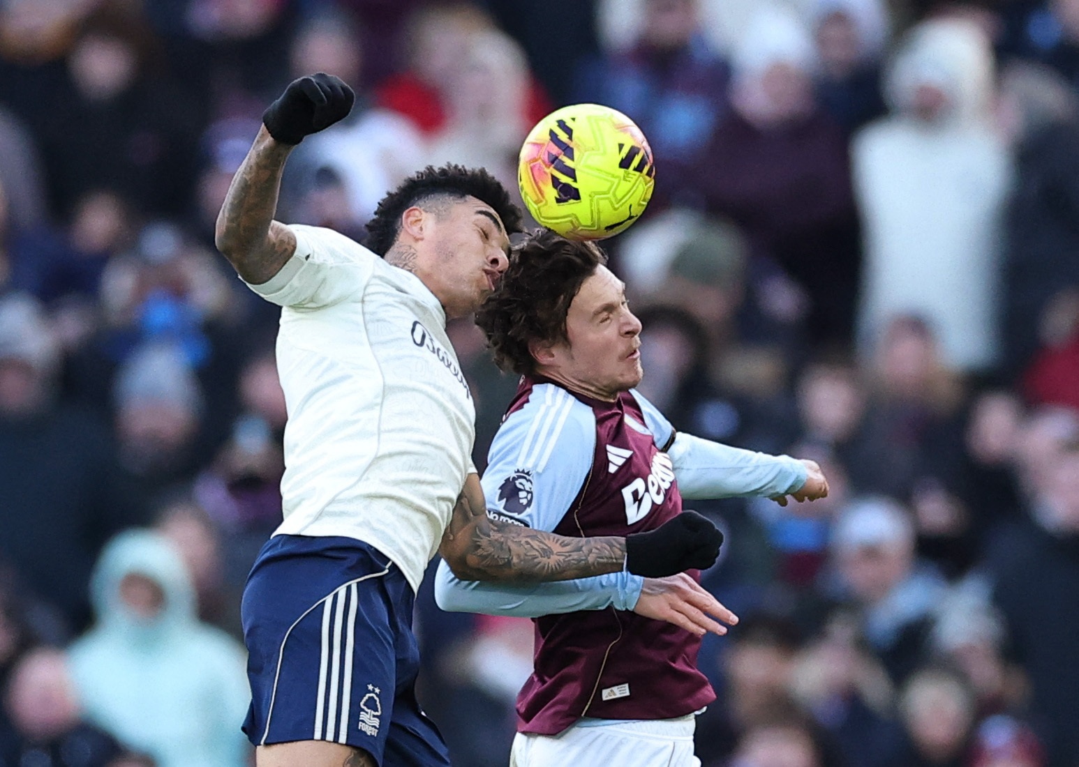 Lindelof thiet lap chuan muc moi tai Aston Villa hinh anh