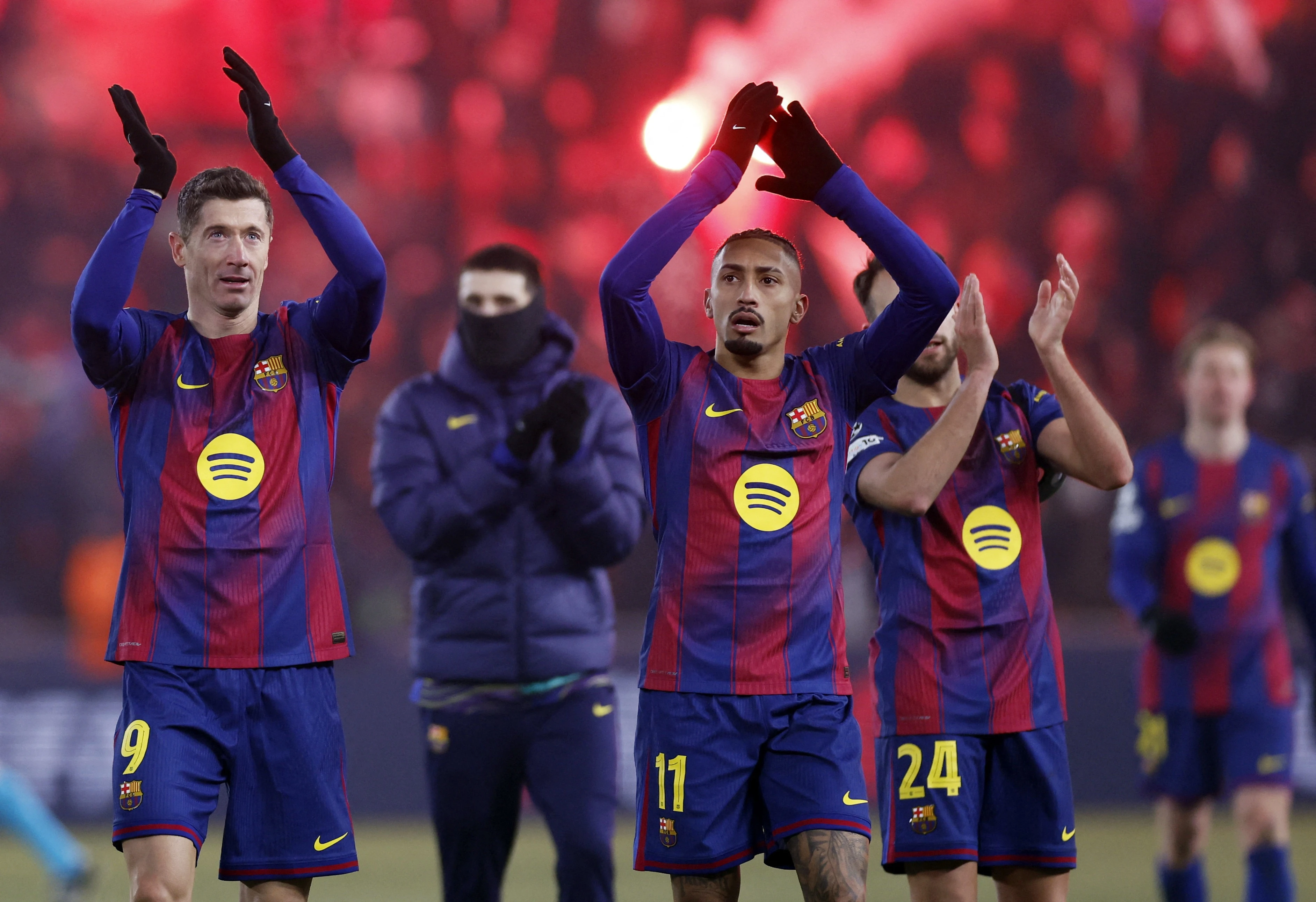 Barcelona gioi nguoc dong nhat chau Au mua nay hinh anh