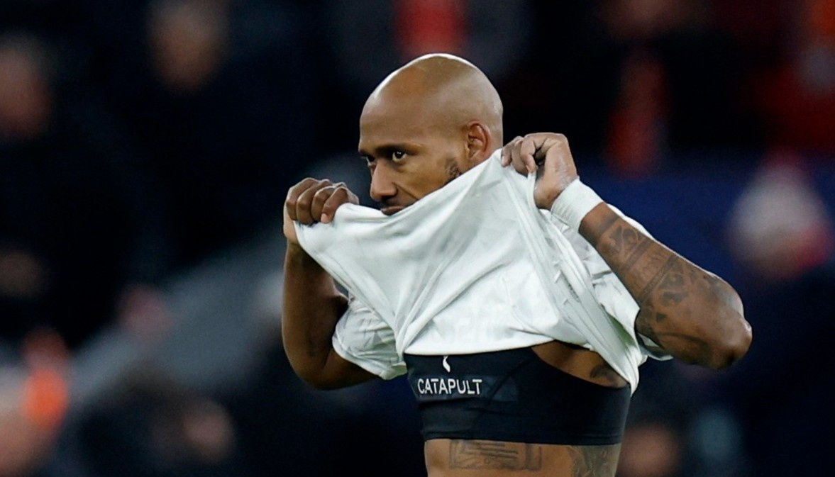 Thua 0-6, doi bong ti hon van lam nen lich su o Champions League hinh anh