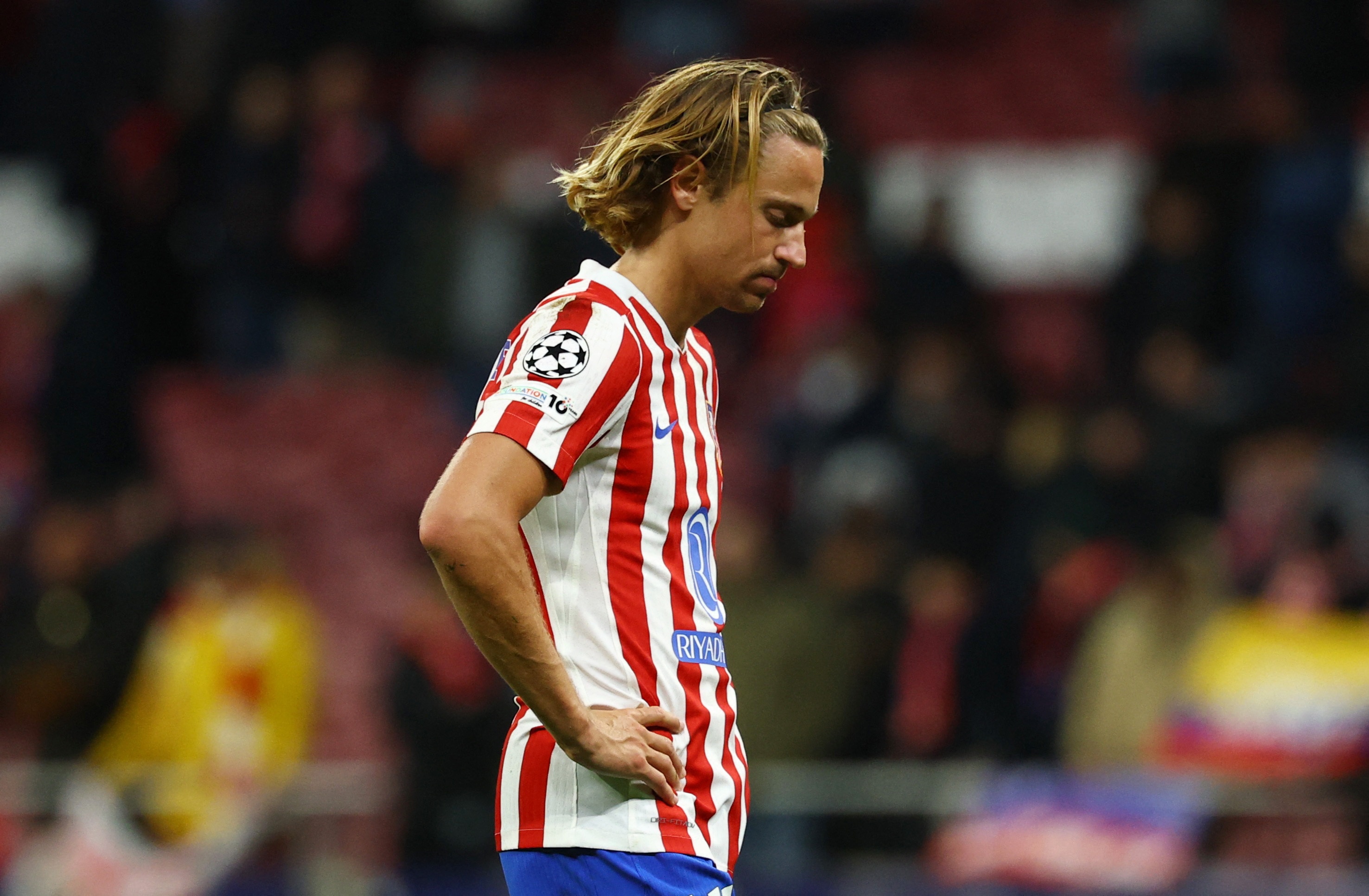 Atletico khung hoang toan dien hinh anh