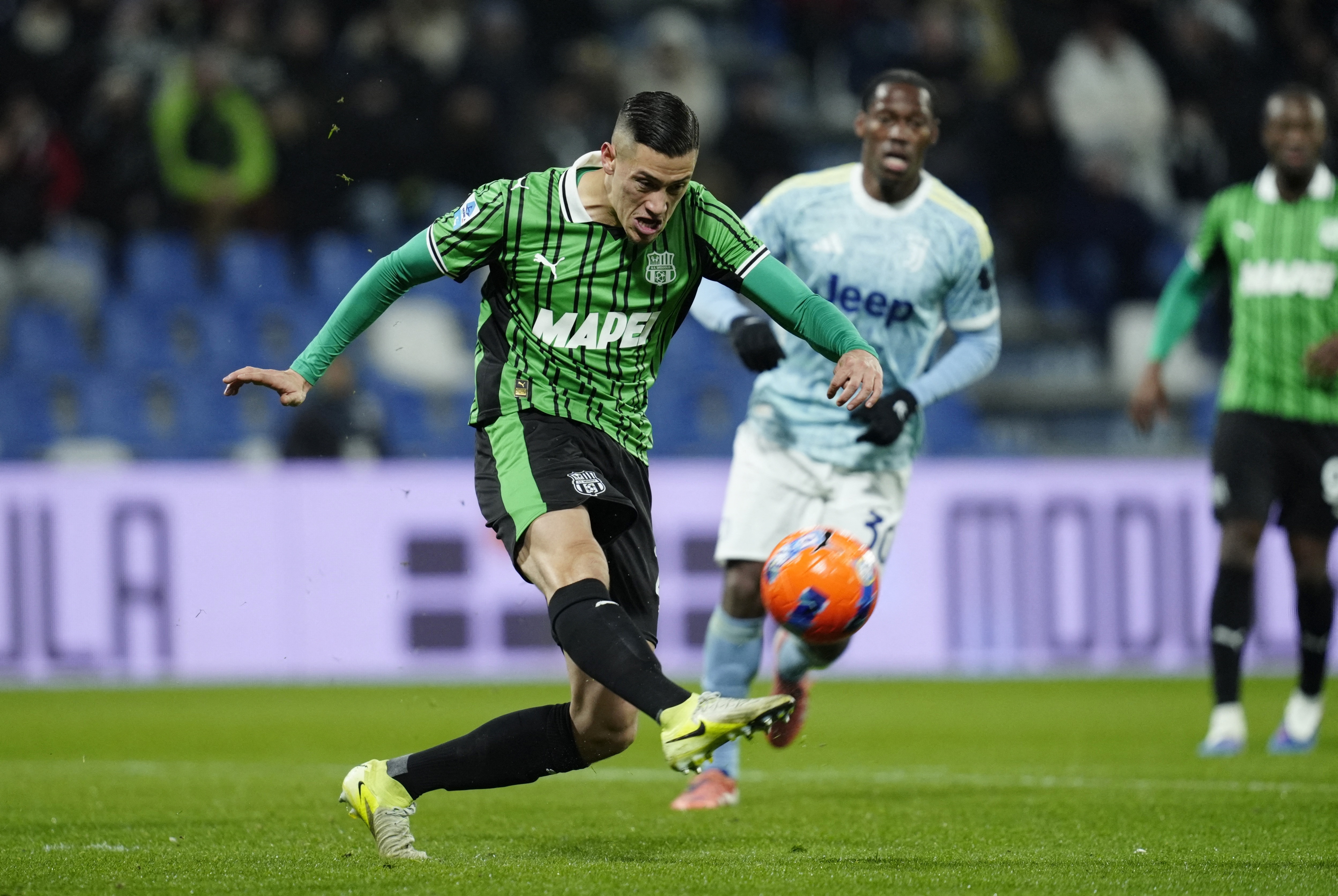 Tuyen thu Indonesia gay sot tai Serie A hinh anh