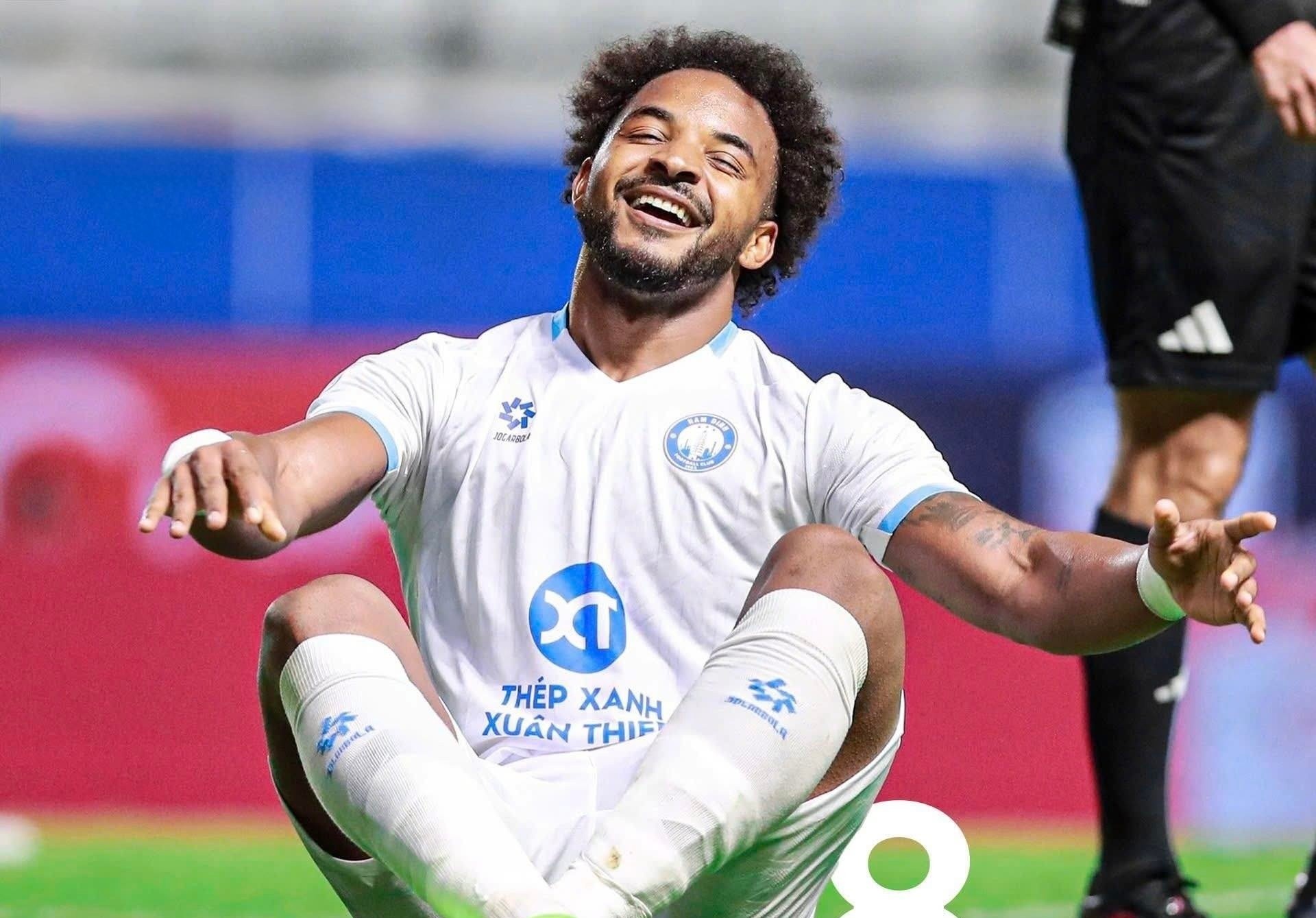 Xuan Son vang mat o dai chien voi CLB Malaysia hinh anh