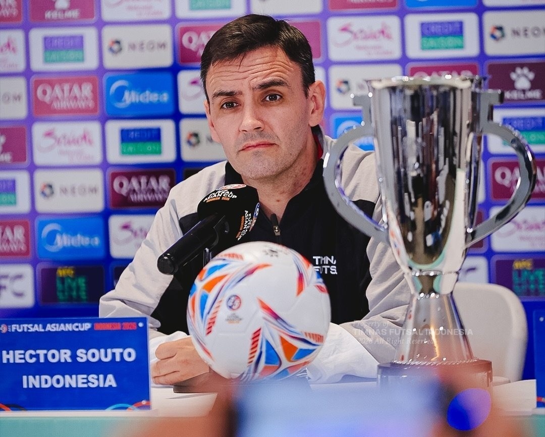 HLV tuyen futsal Indonesia phan no hinh anh