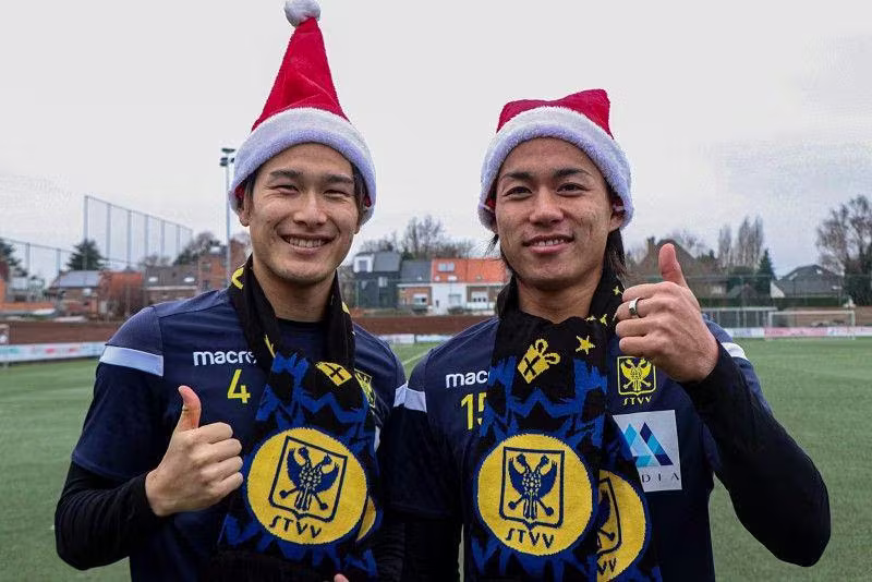 Doi bong Bi doi van nho cau thu Nhat Ban hinh anh