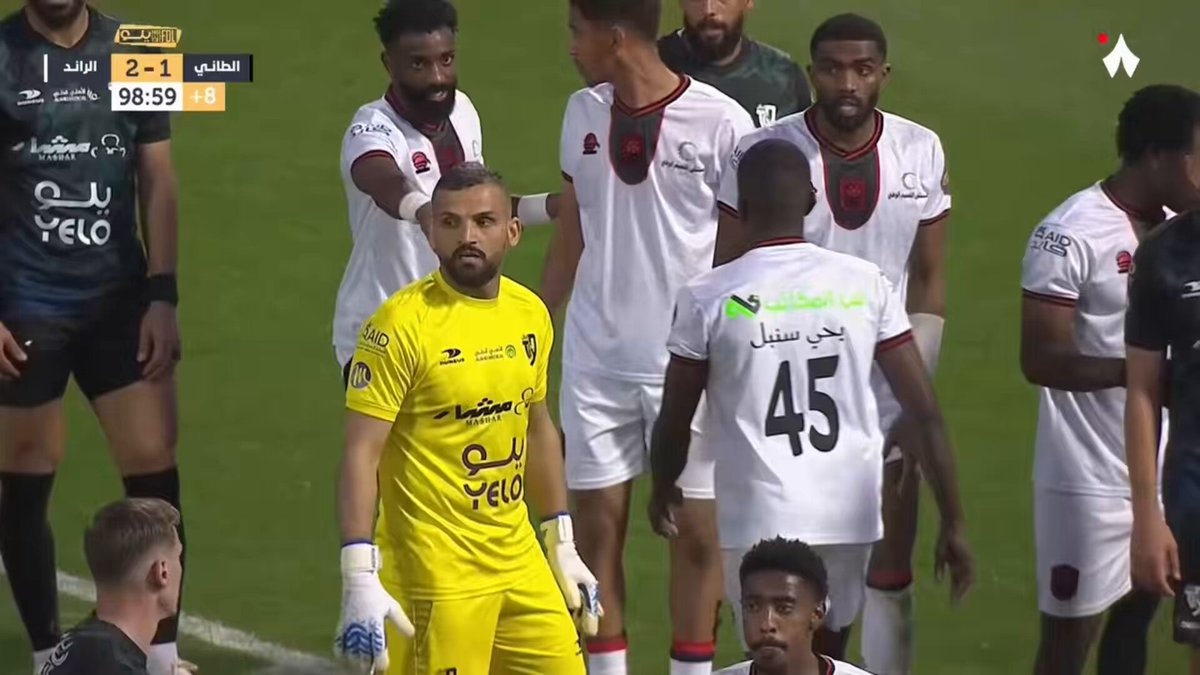 Thu mon ghi ban phut cuoi o giai Saudi Arabia hinh anh