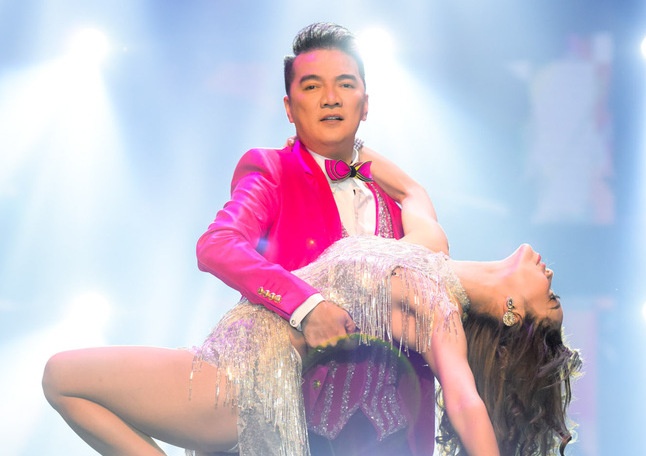 'Dung bao gio mo binh yen trong showbiz' hinh anh