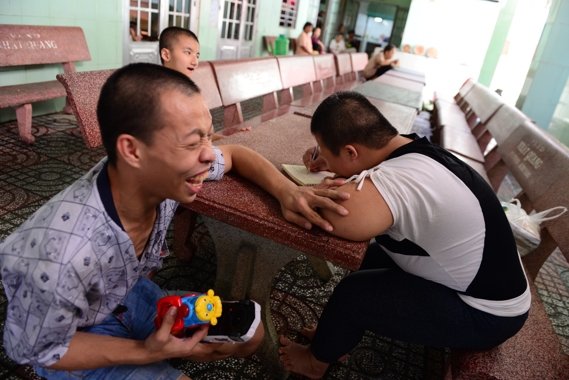 người đàn bà có hơn 100 đứa con ảnh 2 nguoi dan ba co hon 100 dua con anh 2