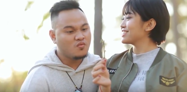 Vinh Rau FAPtv: 'Toi se cuoi vao cuoi nam' hinh anh