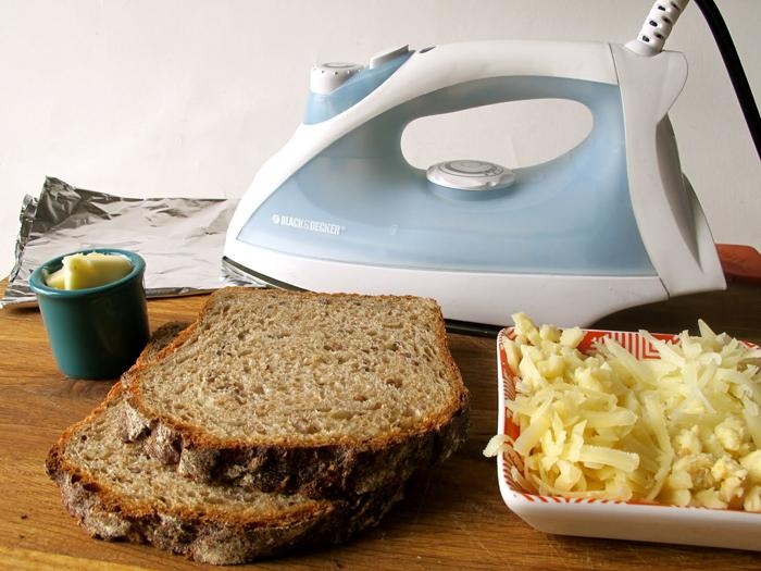 5 cong dung khong ngo cua ban ui hinh anh