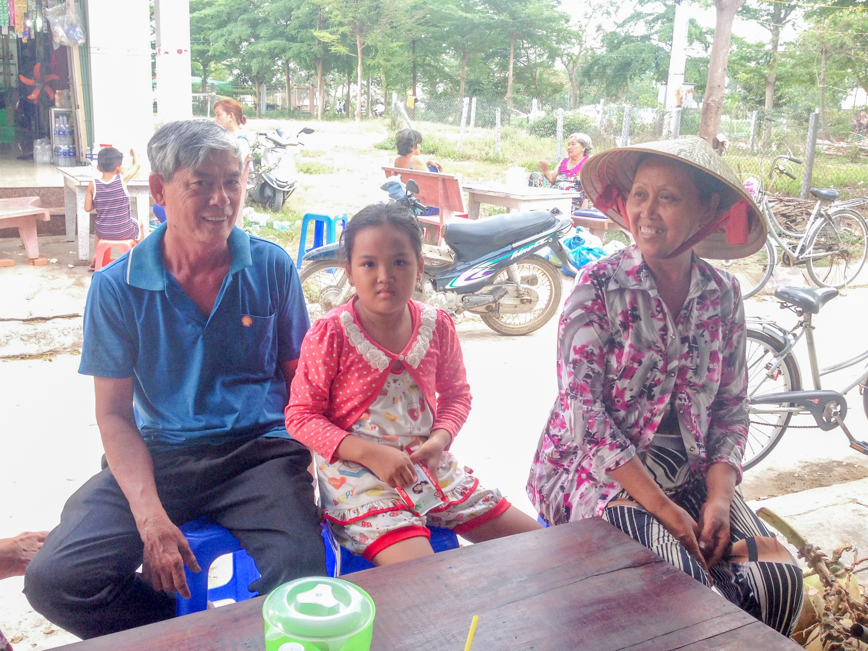 ho tu than tren song Hau anh 1