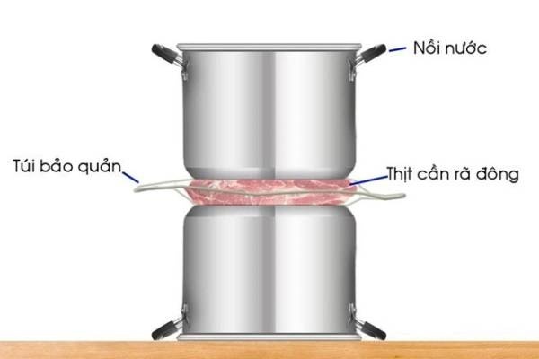 Cach ra dong thuc pham trong 5 phut khong dung lo vi song hinh anh