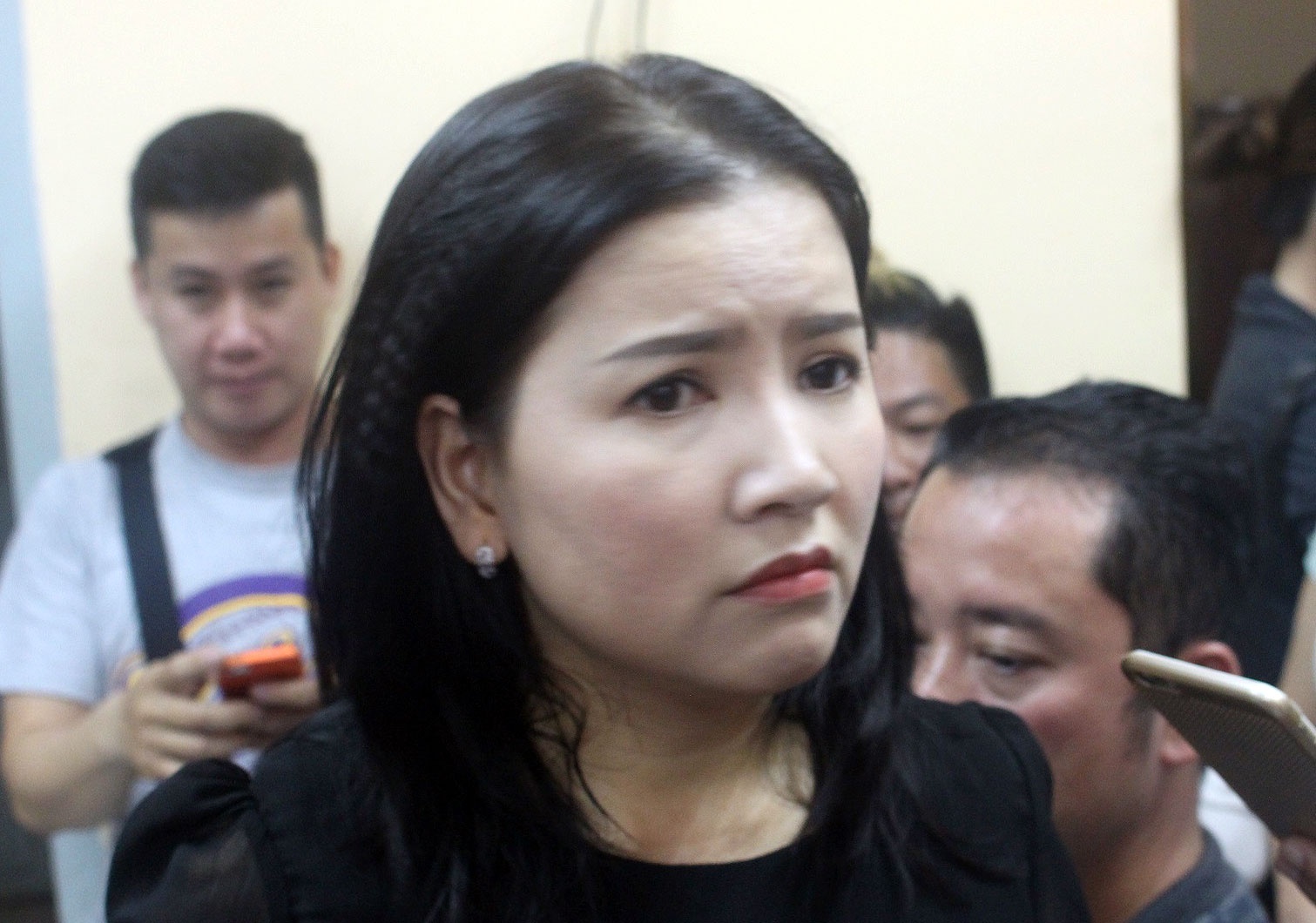 Vu kien cua Ngoc Trinh bat ngo hoan xu hinh anh