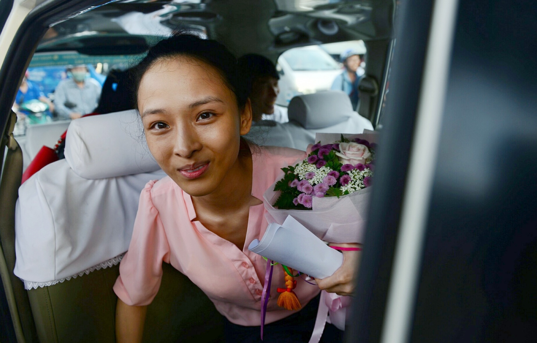 hoa hau Phuong Nga duoc tai ngoai anh 11