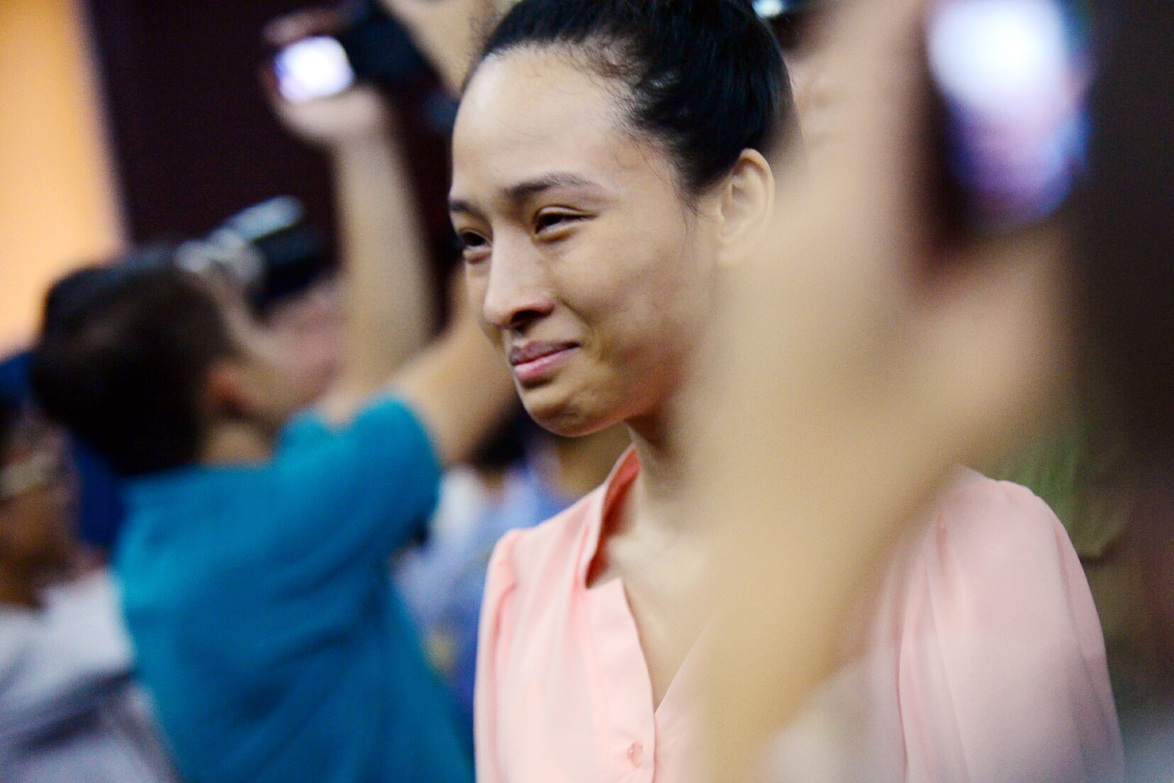 hoa hau Phuong Nga duoc tai ngoai anh 2