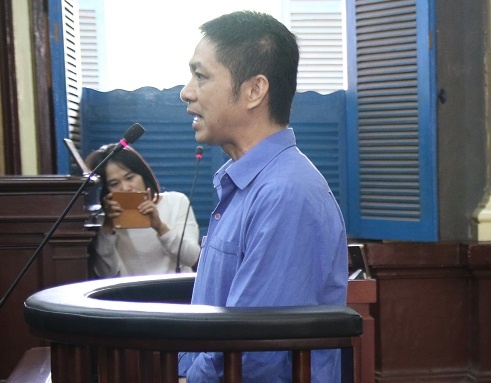 Ty 'dien' va dong bon phu nhan bao ke o ben xe Mien Dong hinh anh