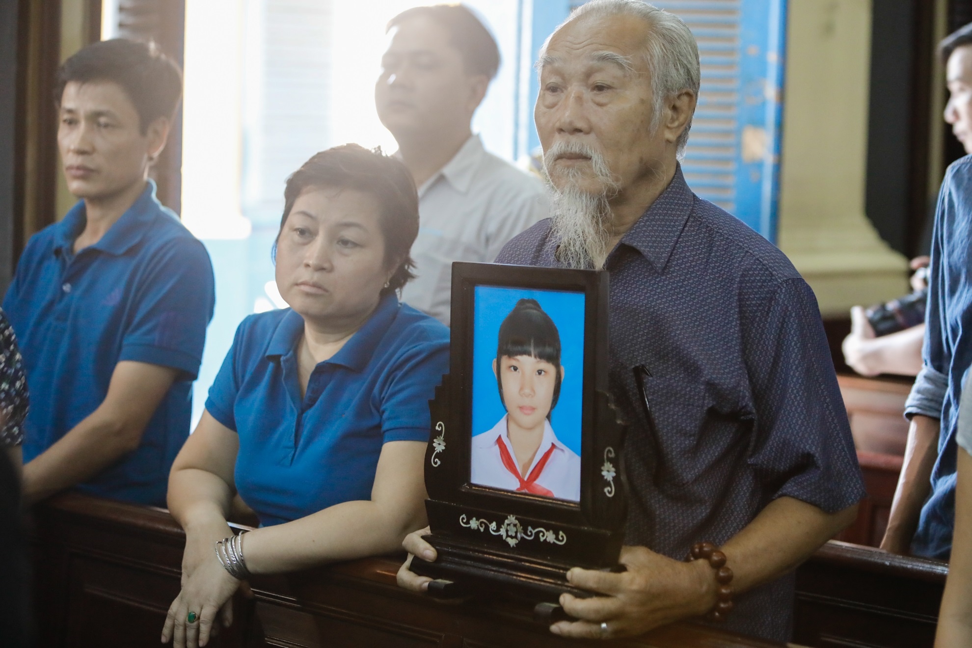 giet ban bo xac vao thung anh 1