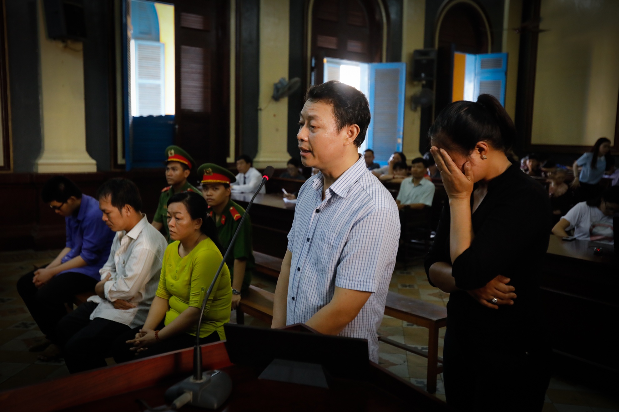 nam sinh giet ban bo thung xop anh 7