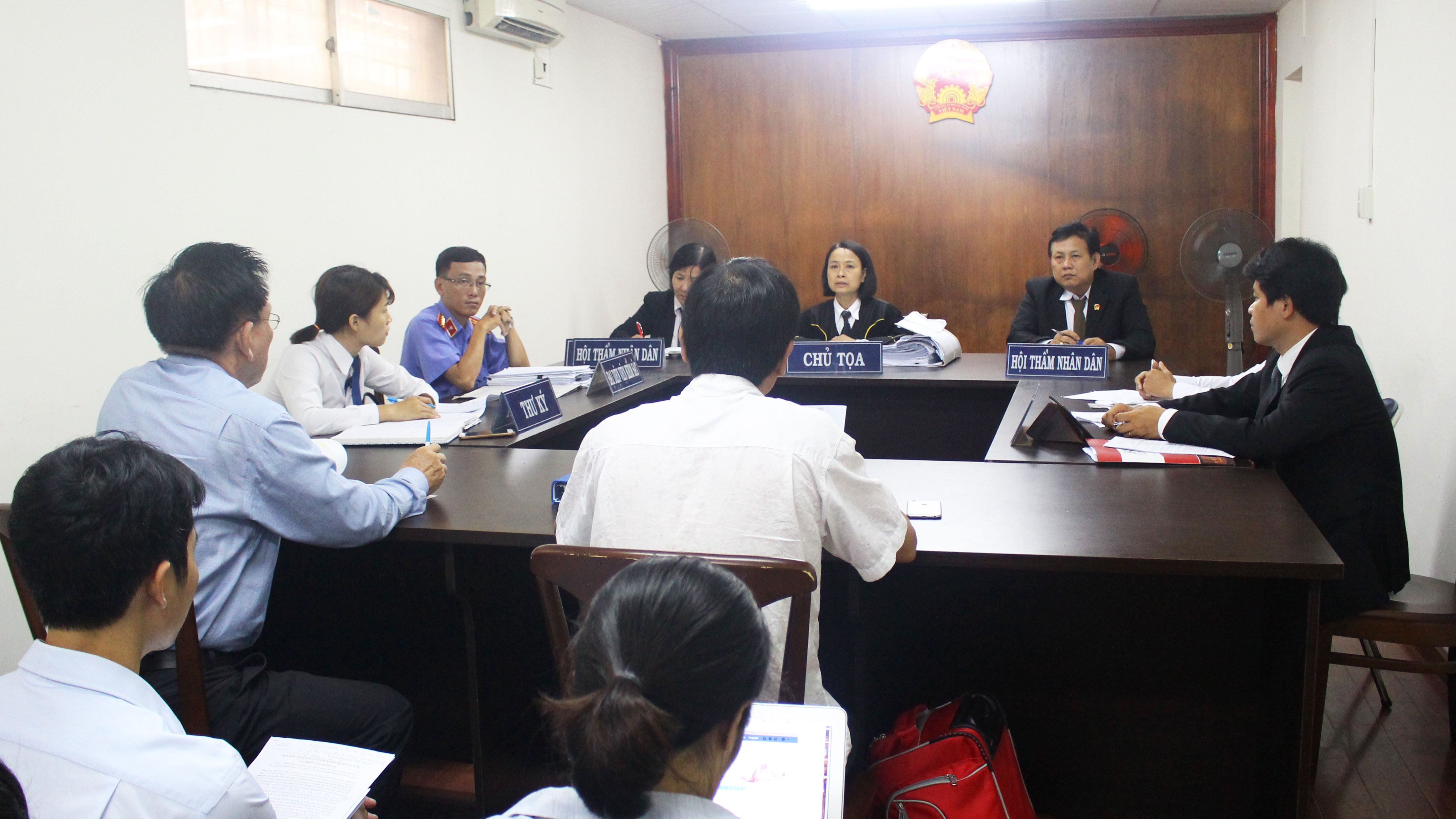 Xet xu vu bau Kien anh 2